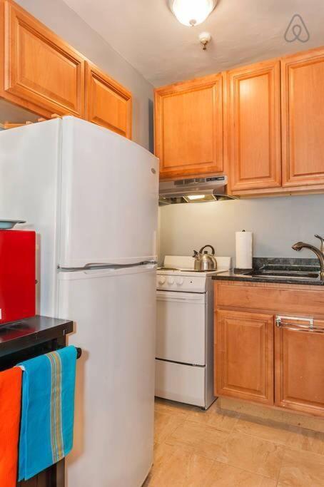 Downtown Studio Apt, Short Walk To Hospitals Boston Esterno foto